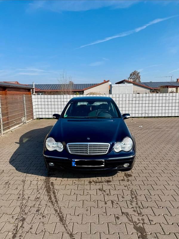 Gebraucht Mercedes C200 Elegance 163 PS (119 kW) 2001 Andere farben Limousine
