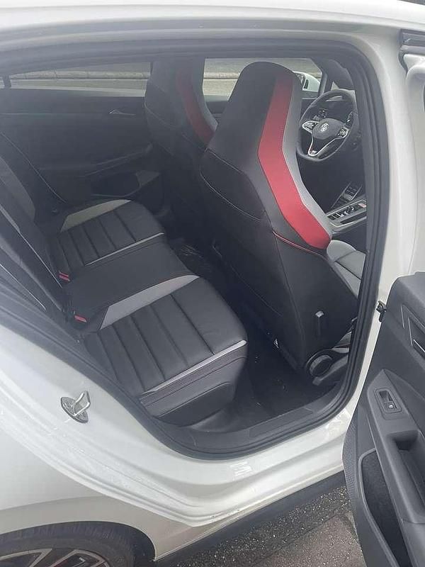 Gebraucht VW Golf VIII GTI 245 PS (180 kW) 2021 Weiß Kleinwagen