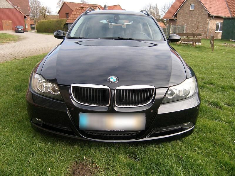 Używany BMW 320 150 KM (110 kW) 2006 Czarny Kombi