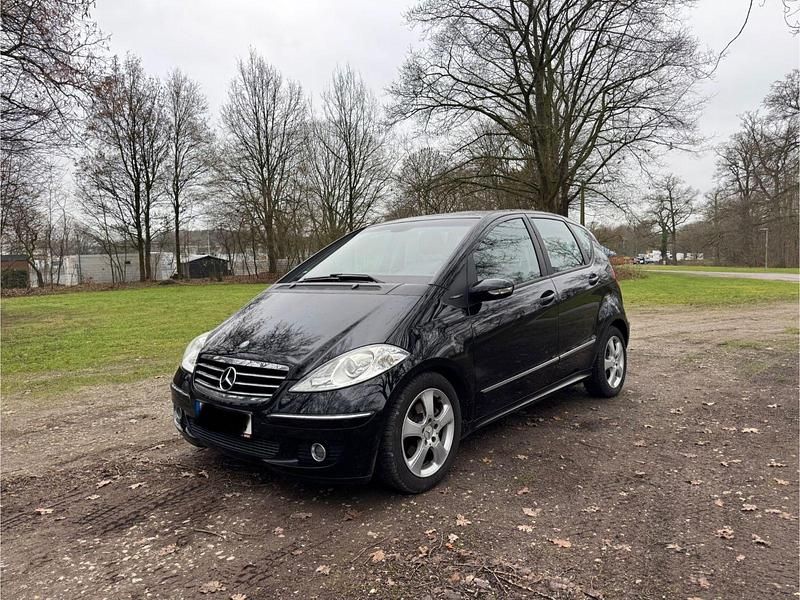 Schwarz Gebraucht 2006 Mercedes A170 Avantgarde Van / Kleinbus | 3.100 € (Fairer Preis) - Bild 1/4
