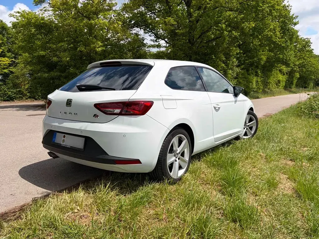Gebraucht Seat Leon SC FR 150 PS (110 kW) 2014 Weiß Kleinwagen