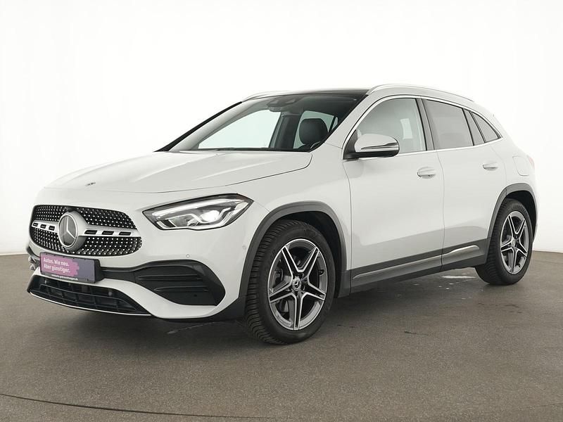 Digitalweiss Gebraucht 2022 Mercedes GLA250 AMG line SUV | 34.982 € (Superpreis) - Bild 1/4