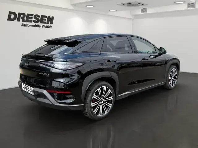 Neu BYD Sealion 7 Design 389 kW (530 PS) 2026 Schwarz SUV