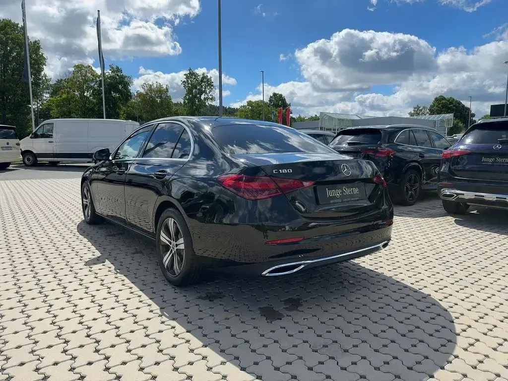 Gebraucht Mercedes C180 Avantgarde 170 PS (125 kW) 2025 Schwarz Limousine