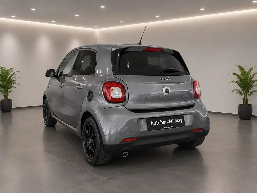 Gebraucht Smart ForFour Prime 90 PS (66 kW) 2019 Grau Kleinwagen