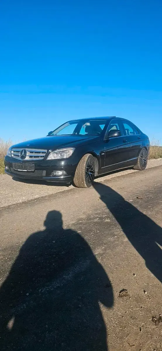 Gebraucht Mercedes C350 272 PS (200 kW) 2009 Schwarz Limousine