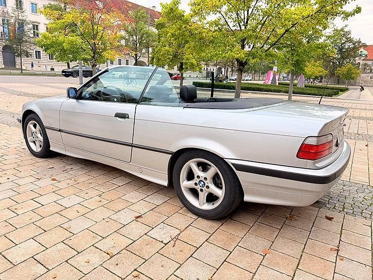 Gebraucht BMW 320 Cabriolet Exclusive 150 PS (110 kW) 1998 Silber Cabrio