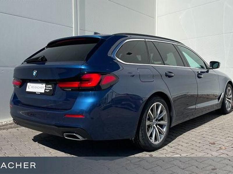 Second-hand BMW 520 Efficient Dynamics 190 CP (139 kW) 2022 Albastru Break