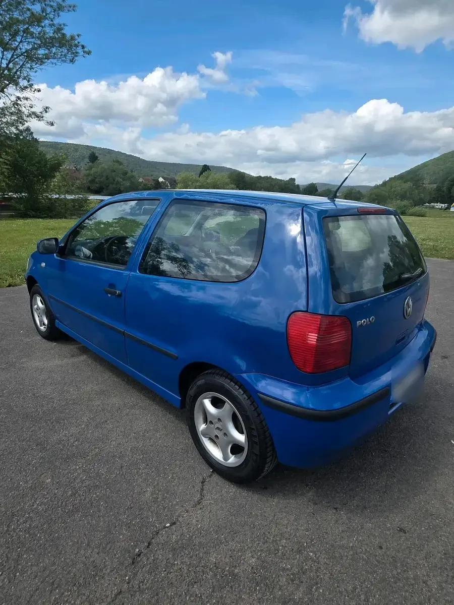 Gebraucht VW Polo 60 PS (44 kW) 2001 Blau Kleinwagen