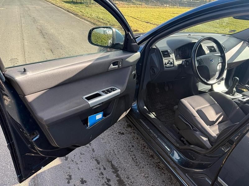 Gebraucht Volvo V50 136 PS (100 kW) 2010 Blau Kombi