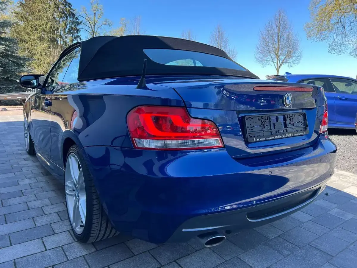 Gebraucht BMW 120 Cabriolet M Sport 177 PS (130 kW) 2011 Lemansblau metallic Cabrio