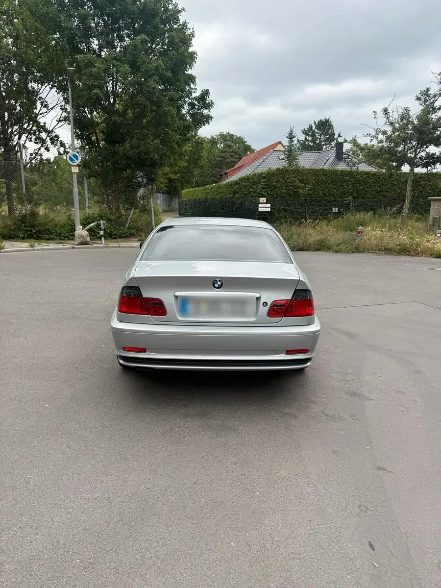 Gebraucht BMW 323 170 PS (125 kW) 2000 Silber Coupé