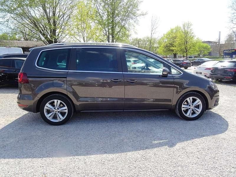 Gebraucht Seat Alhambra Style Plus 184 PS (135 kW) 2015 "roble negro" braun, "roble ne Van / Kleinbus