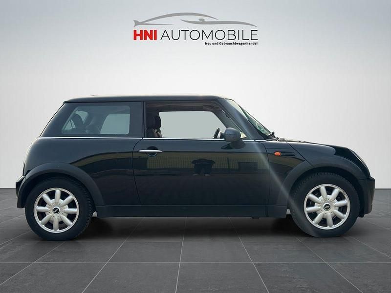 Usado Mini ONE 90 HP (66 kW) 2005 Preto Citadino