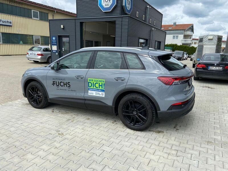 Gebraucht Audi Q4 e-tron Basis 150 kW (204 PS) 2023 Grau SUV