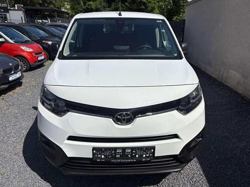 Gebraucht Toyota Proace 102 PS (75 kW) 2020 Weiß Van / Kleinbus