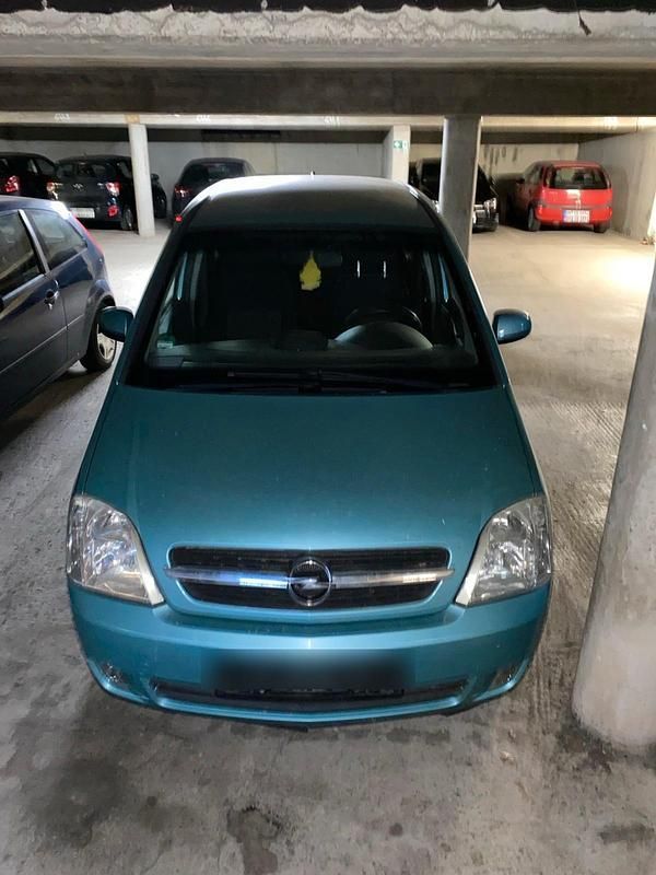 Grün Gebraucht 2004 Opel Meriva Van / Kleinbus | 500 € (Superpreis) - Bild 1/4