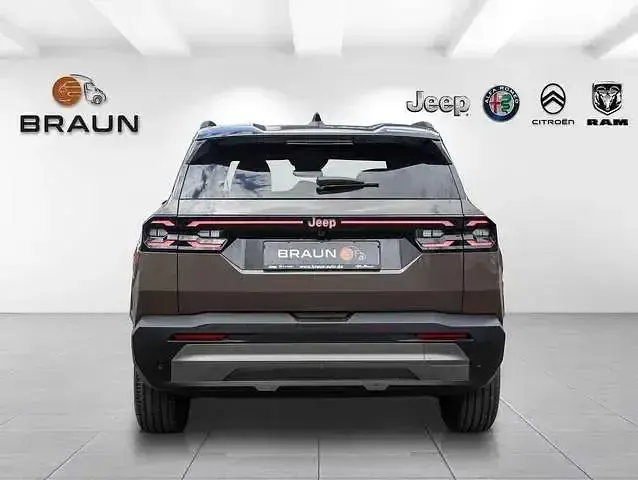 Gebraucht Jeep Compass 146 PS (107 kW) 2026 Grün SUV