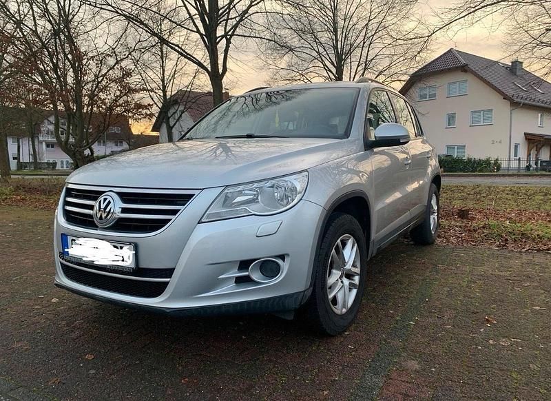 Gebraucht VW Tiguan 150 PS (110 kW) 2010 Silber SUV