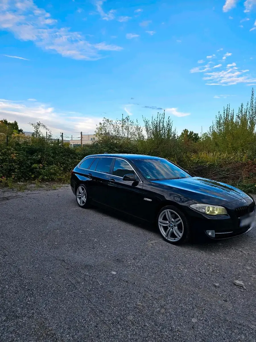 Usata BMW 520 184 CV (135 kW) 2012 Nero Station wagon