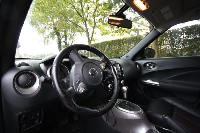 Gebraucht Nissan Juke Tekna 190 PS (139 kW) 2012 Blau metallic SUV