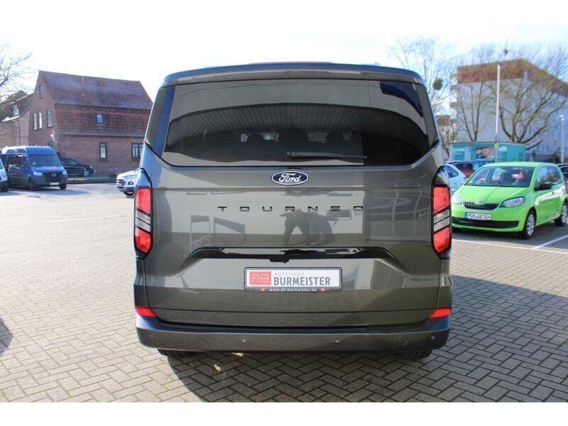 Neu Ford Tourneo Custom Titanium 150 PS (110 kW) 2025 Grau Van