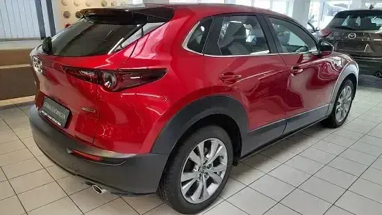 Gebraucht Mazda CX-30 122 PS (89 kW) 2023 Magmarot metallic SUV