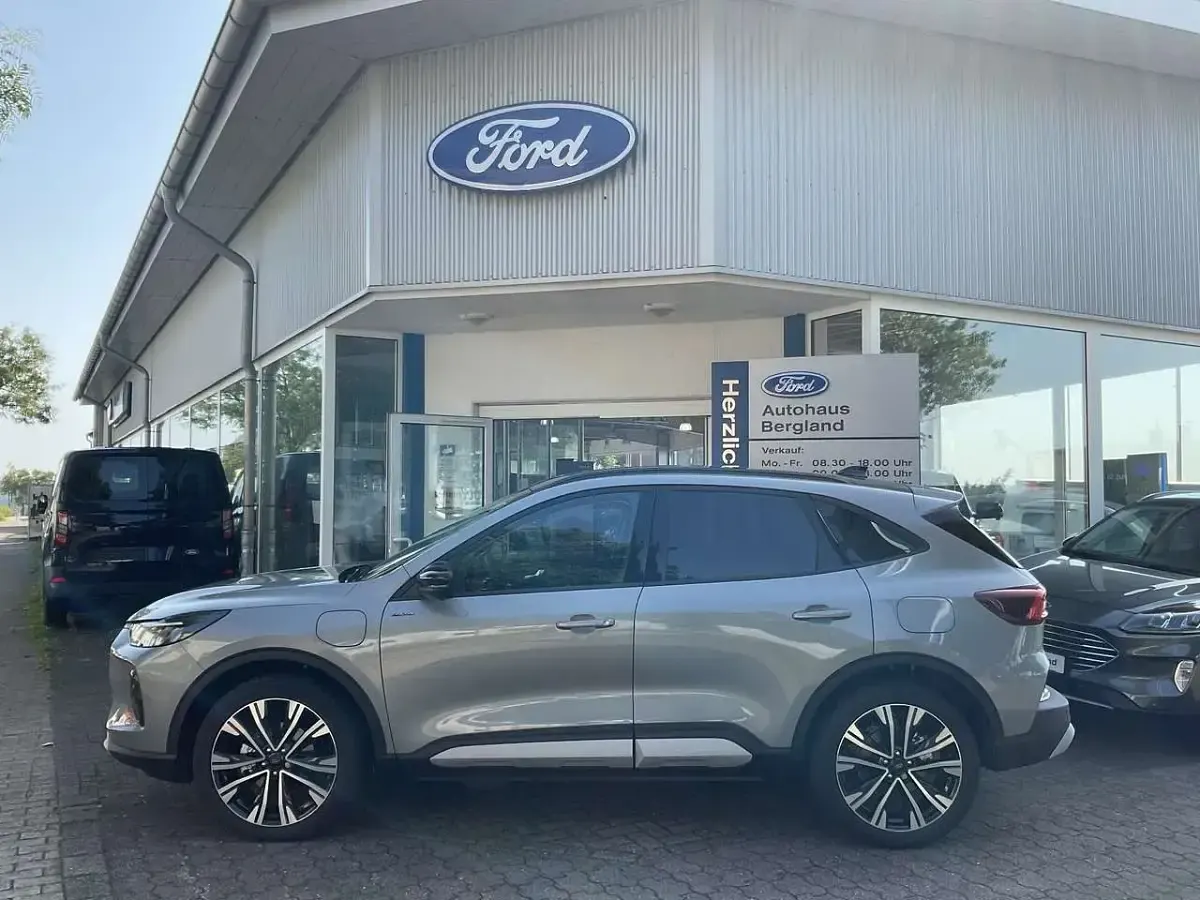 Gebraucht Ford Kuga Active X 242 PS (177 kW) 2025 Solarsilver metallic silber SUV