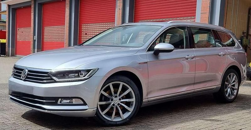 Gebraucht VW Passat Highline 190 PS (139 kW) 2018 Grau Kombi