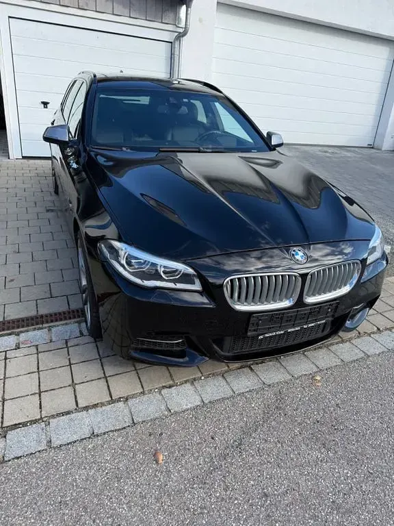 Gebraucht BMW M550 Sport Line 381 PS (280 kW) 2015 Schwarz Kombi