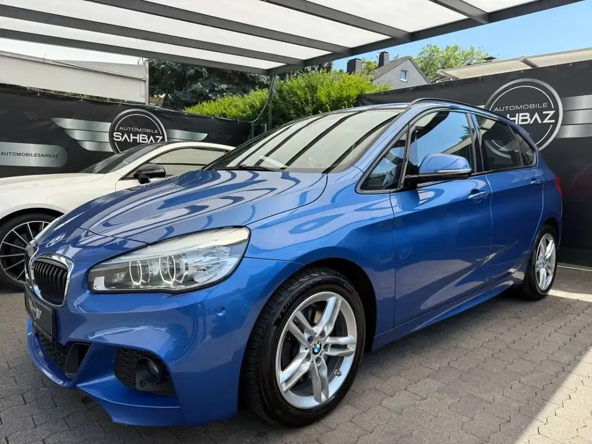 Gebraucht BMW 220 Active Tourer M Sport 190 PS (139 kW) 2016 Estorilblau ii Van / Kleinbus
