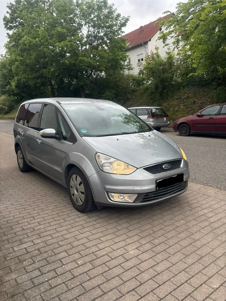 Gebraucht Ford Galaxy Ghia 140 PS (102 kW) 2008 Silber Van / Kleinbus