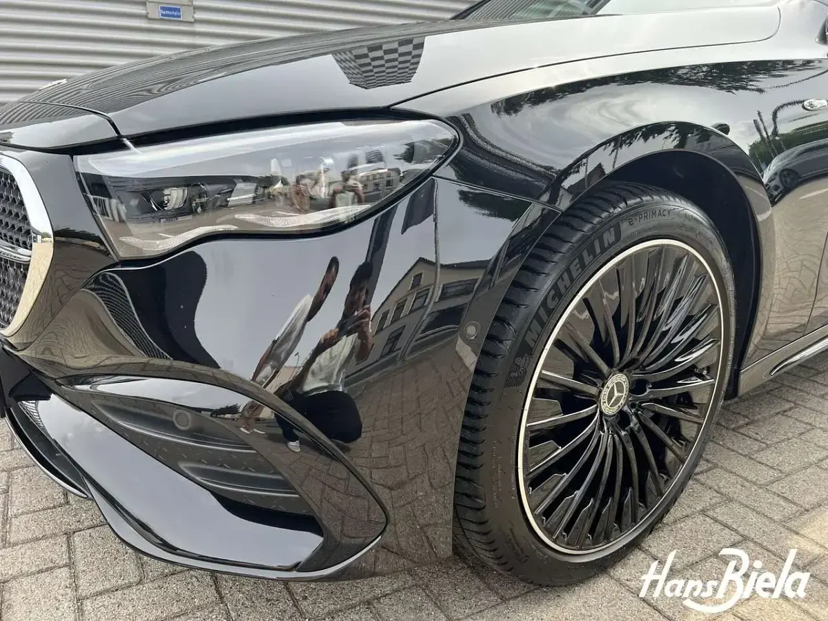 Gebraucht Mercedes E300 AMG 197 PS (144 kW) 2025 Schwarz Limousine