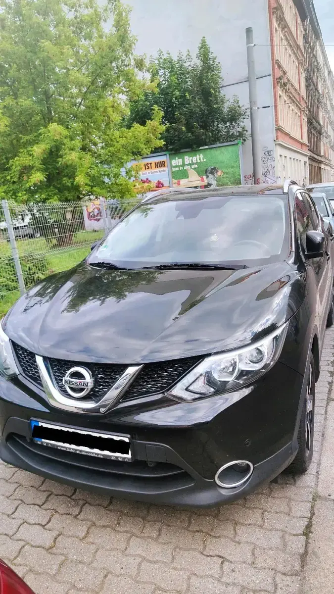 Gebraucht Nissan Qashqai 130 PS (95 kW) 2016 Schwarz SUV