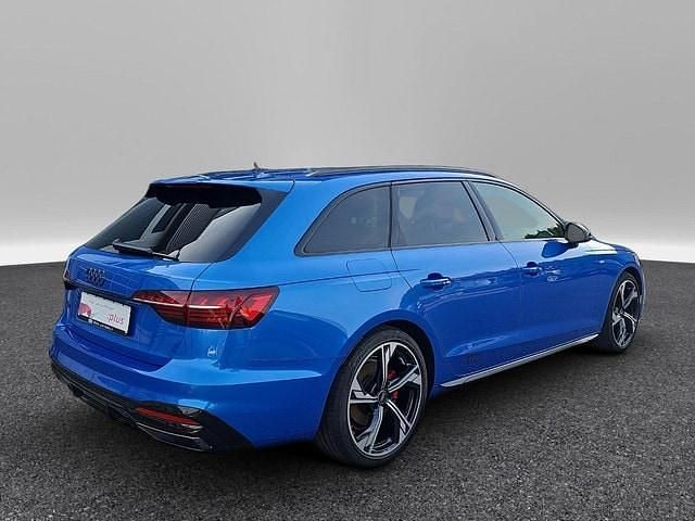 Gebraucht Audi A4 S-Line 204 PS (150 kW) 2024 Blau Kombi