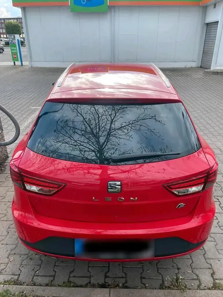 Gebraucht Seat Leon ST FR 150 PS (110 kW) 2016 Rot Kombi