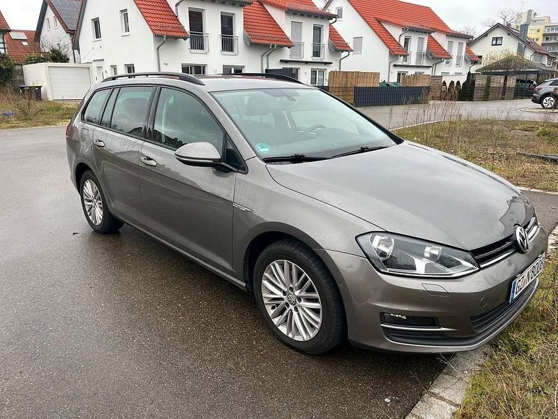 Grau Gebraucht 2014 VW Golf VII Cup Kombi | 6.800 € (Guter Preis) - Bild 1/4