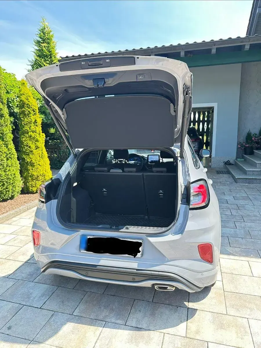Gebraucht Ford Puma ST-Line 125 PS (91 kW) 2023 Grau SUV