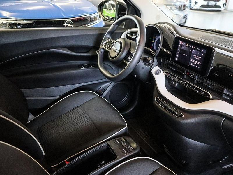 Gebraucht Fiat 500e Action 69 kW (95 PS) 2022 Schwarz Limousine