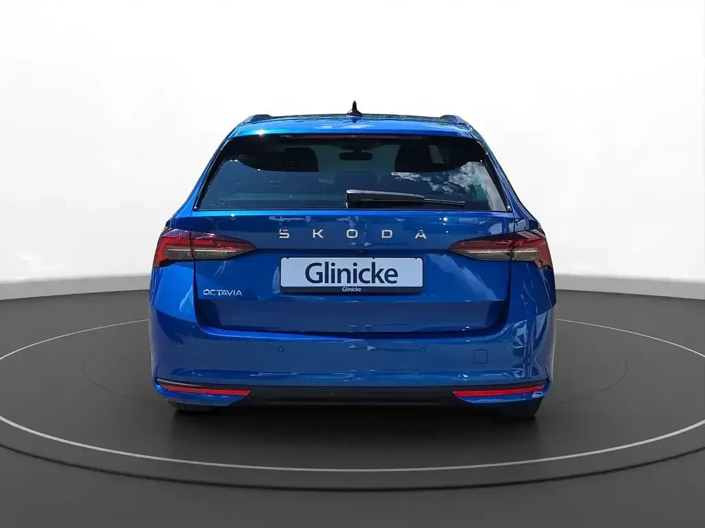 Neu Skoda Octavia 150 PS (110 kW) 2026 Blau Kombi