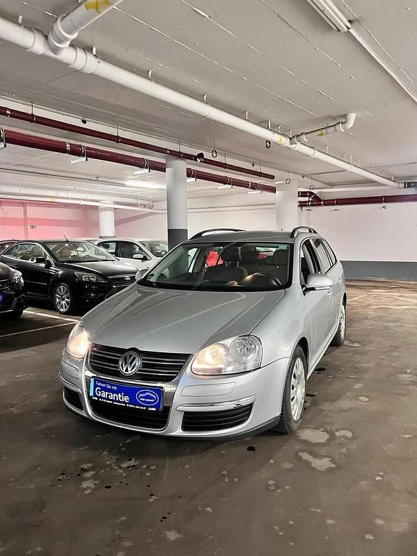 Silber Gebraucht 2009 VW Golf VI Kombi | 4.800 € (Guter Preis) - Bild 1/4