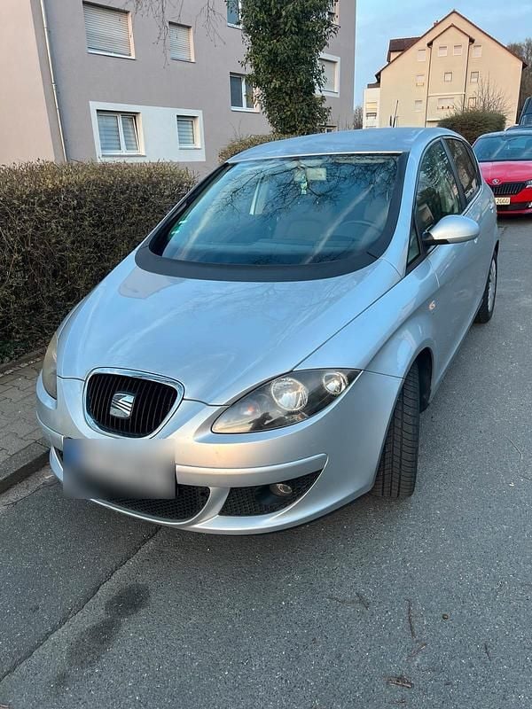 Gebraucht Seat Altea 150 PS (110 kW) 2008 Silber Kleinwagen