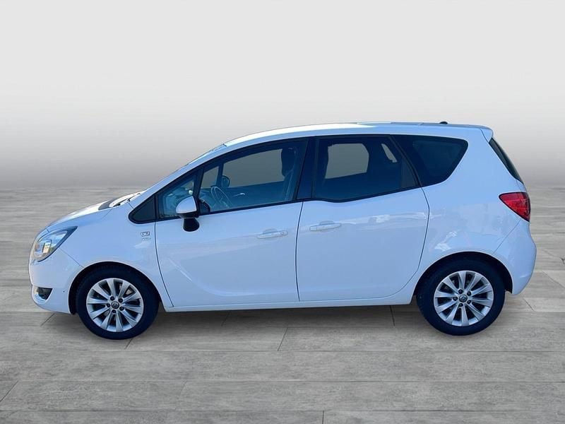Używany Opel Meriva Active 140 KM (102 kW) 2017 Biały Minivan