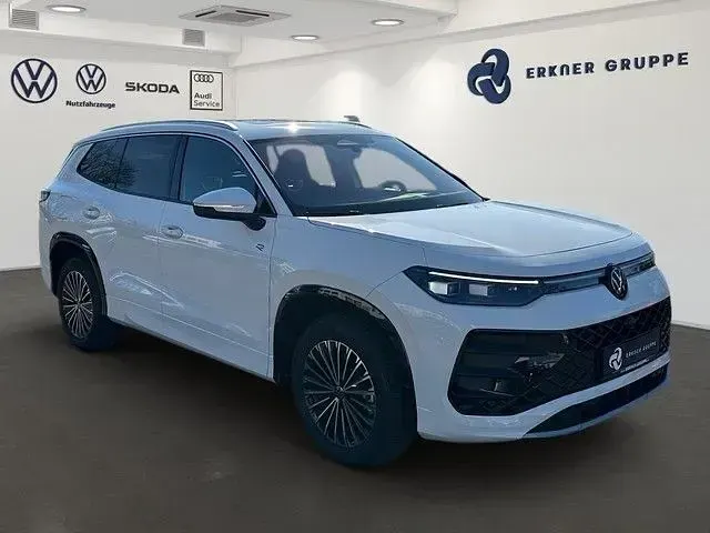 Gebraucht VW Tayron R-line 193 PS (141 kW) 2025 Pure white SUV