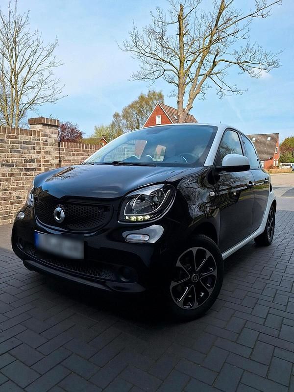 Schwarz Gebraucht 2014 Smart ForFour Passion Kleinwagen | 5.900 € (Fairer Preis) - Bild 1/4