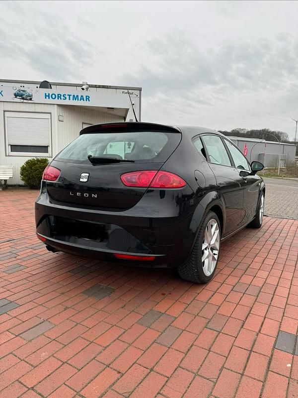 Gebraucht Seat Leon 125 PS (91 kW) 2013 Schwarz Kleinwagen