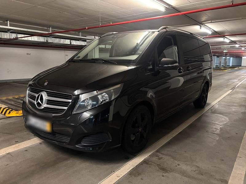 Gebraucht Mercedes V220 Avantgarde 163 PS (119 kW) 2014 Schwarz Van / Kleinbus