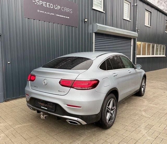 Gebraucht Mercedes GLC220 AMG 194 PS (142 kW) 2023 Silber Coupé