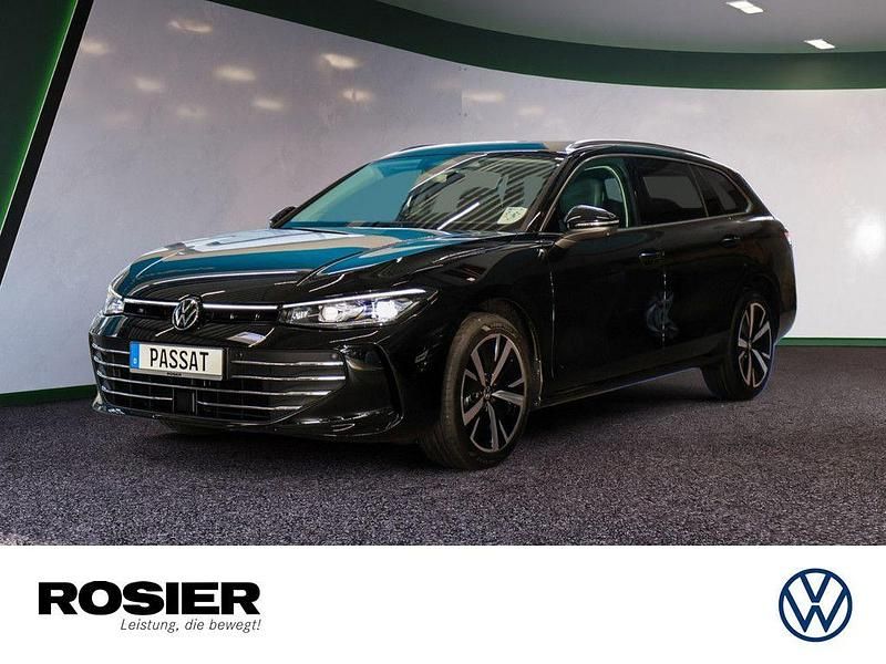 Schwarz / grenadillschwarz Neu 2025 VW Passat Business Kombi | 58.680 € (Teuer) - Bild 1/4