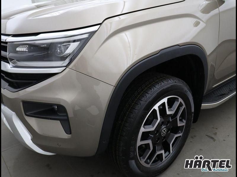 Gebraucht VW Amarok Style 241 PS (177 kW) 2024 Bright green, metallic Pickup